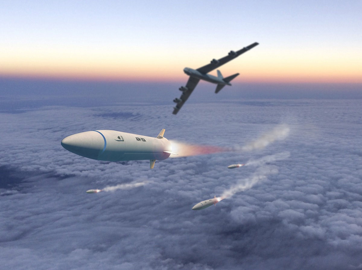 Lockheed Martin хочет до конца 2022 г. довести скорость новейшей американской гиперзвуковой ракеты AGM-183A до 8 Махов, а дальность полёта - до 1600 км.