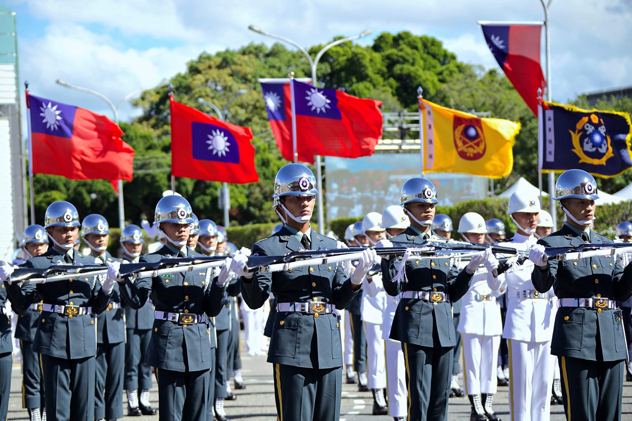 Армия Тайваня составляет всего около 300 тыс. человек.