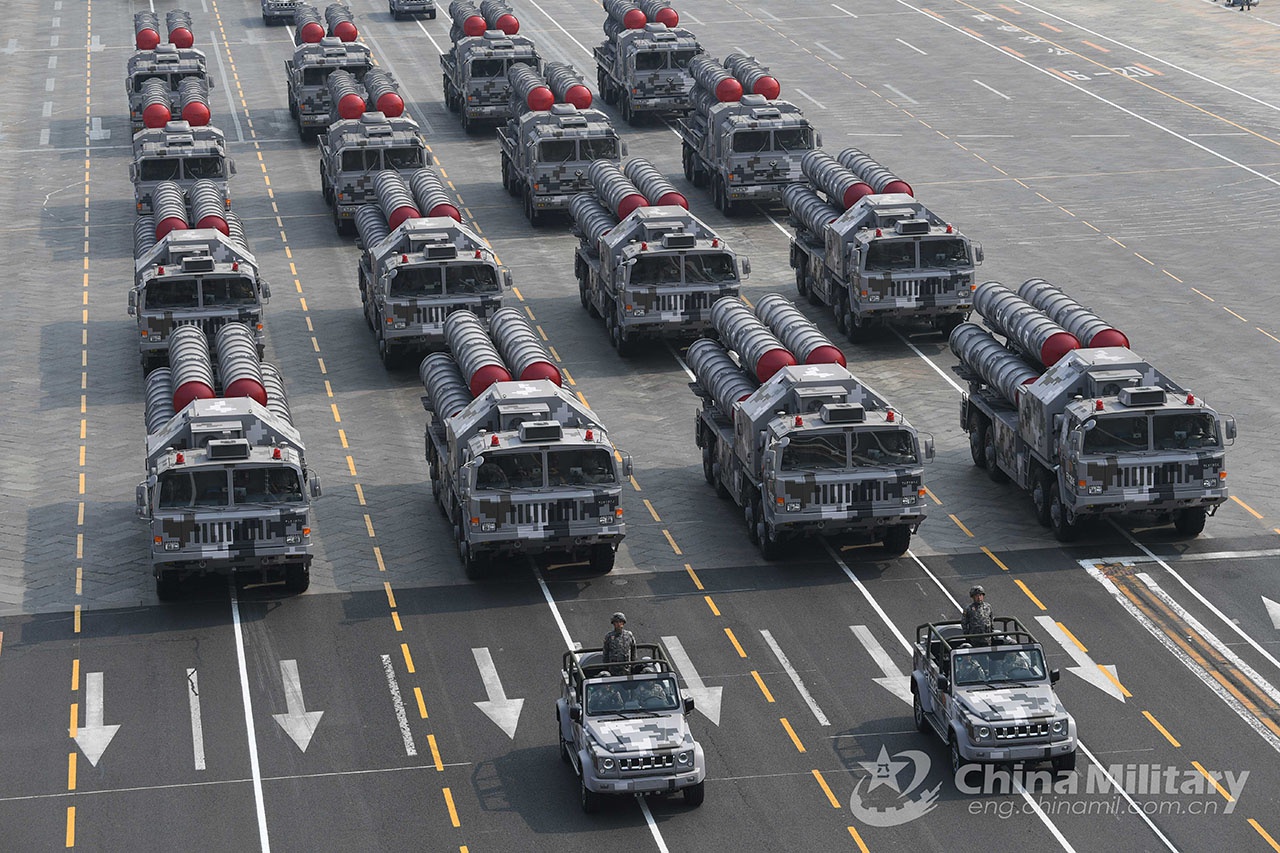 3 сентября 2008 года на площади Тяньаньмэнь Китай продемонстрировал миру свою военную мощь.