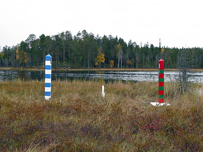Финляндия имеет с Россией границу длиной в 1 340 километров.