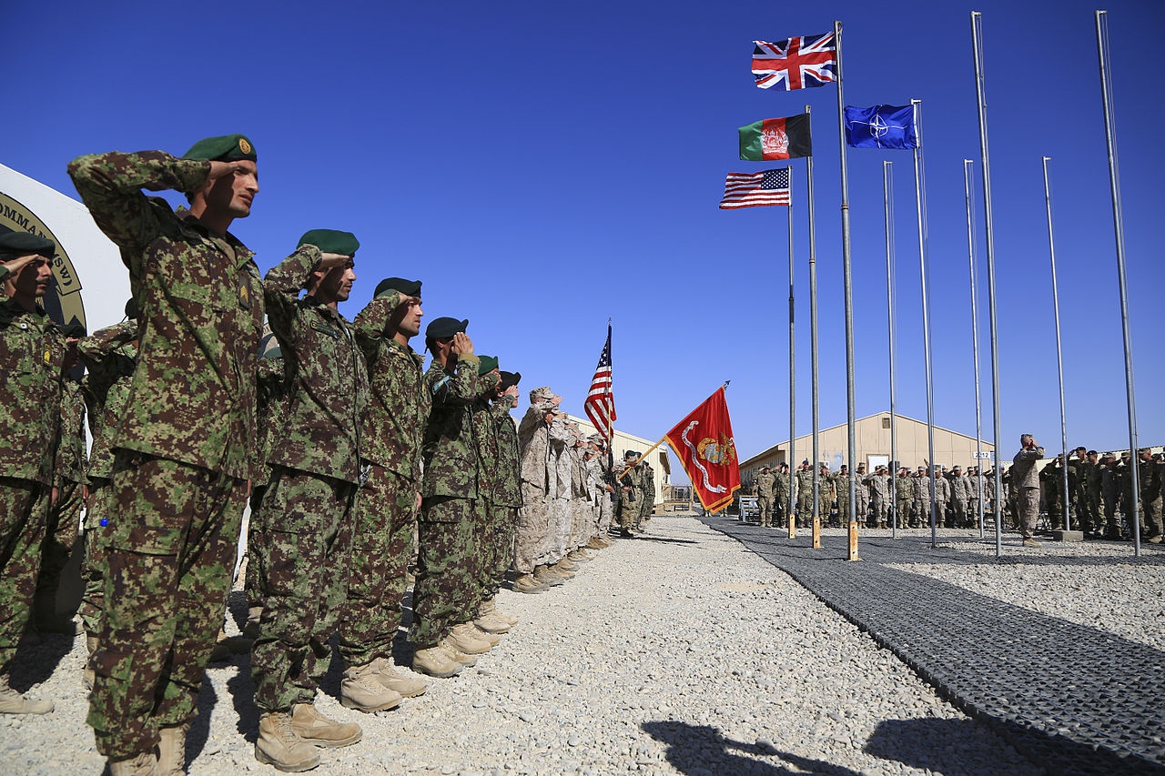 Вооружённые силы государств-членов НАТО принимали участие в военной операции в Афганистане.