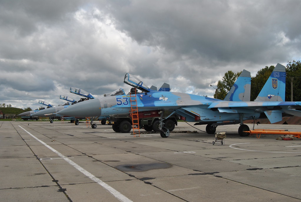 Украина получила 20 воздушных танкеров Ил-78, 245 Су-24, 80 модернизированных МиГ-25, 260 МиГ-29 и Су-27.