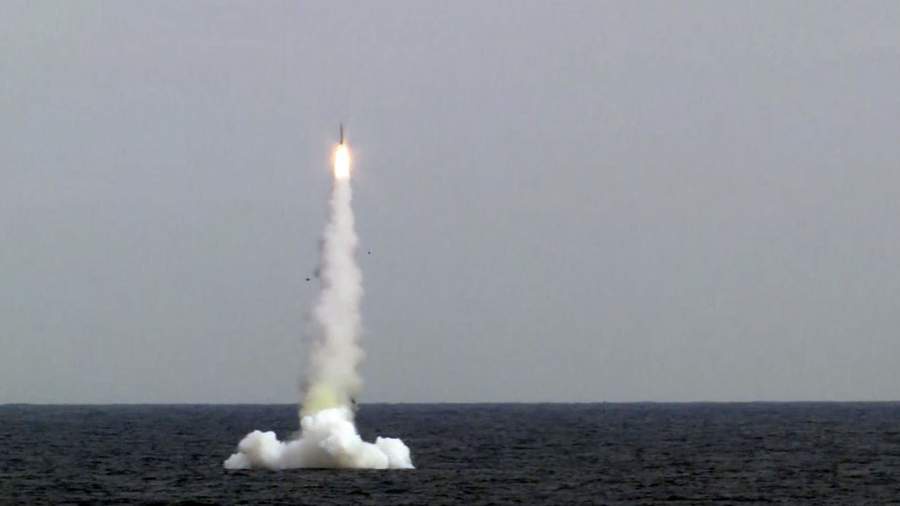 Новейшая дизельная подводная лодка «Петропавловск-Камчатский» Тихоокеанского флота выполнила пуск крылатой ракеты «Калибр» из подводного положения.
