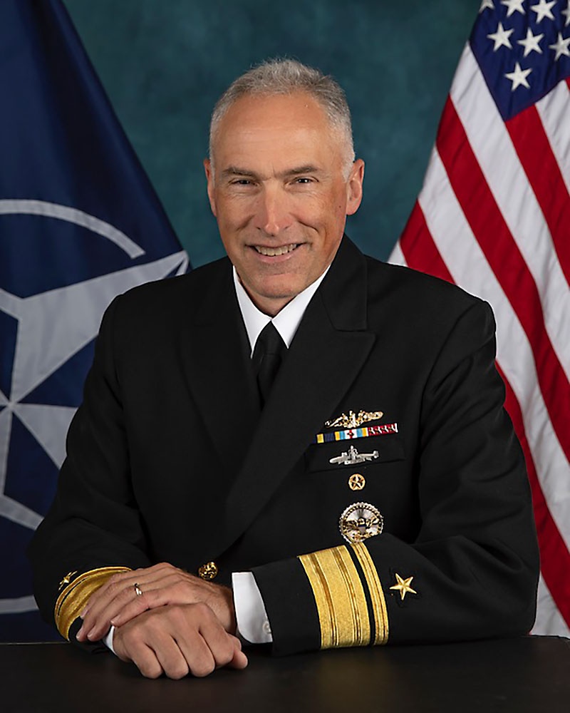 Один из авторов Концепции боевых действий НАТО контр-адмирал Джон У. Таммен.
