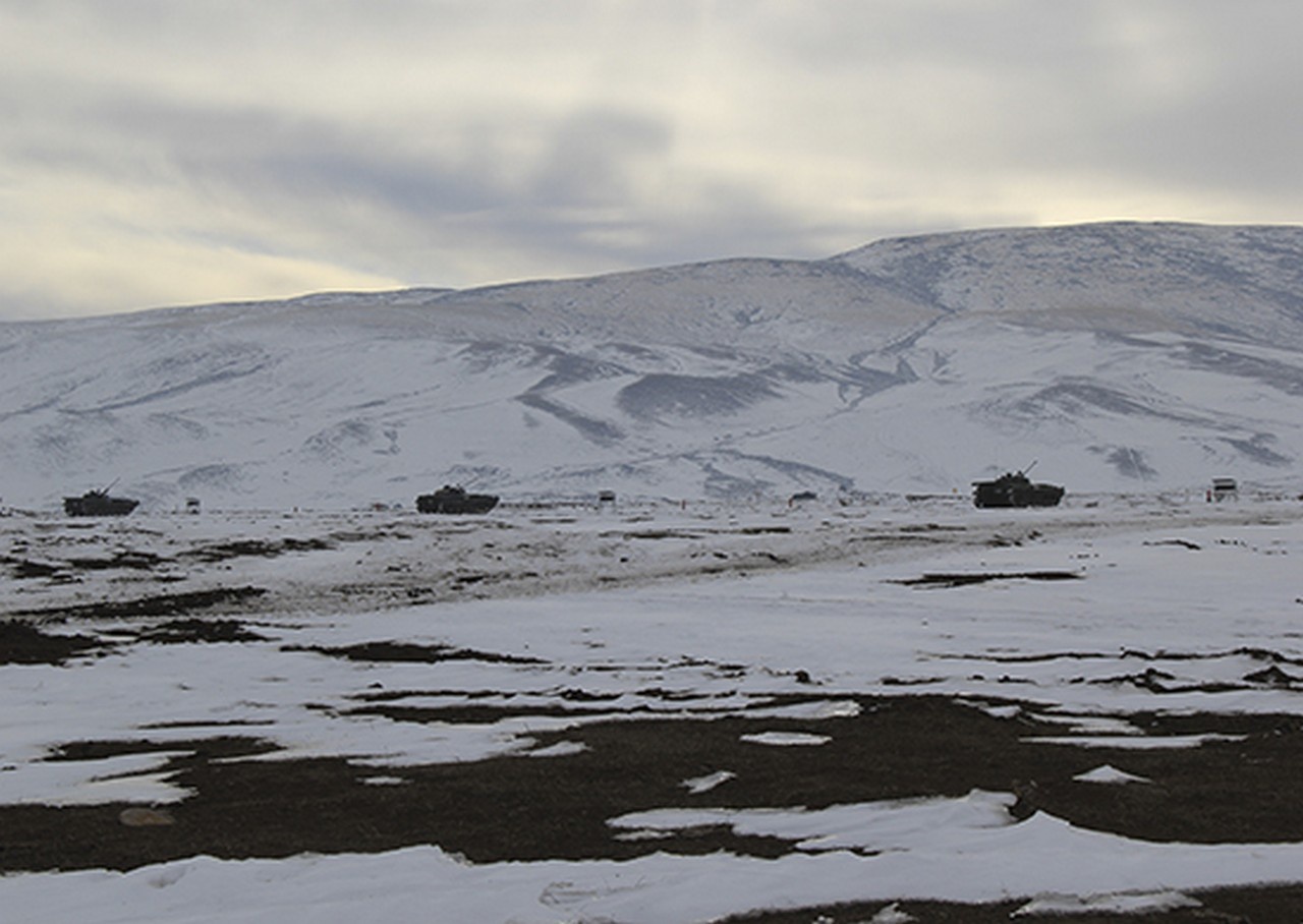 В Армении около одной тысячи мотострелков ЮВО задействовано в двустороннем учении на полигоне Алагяз.