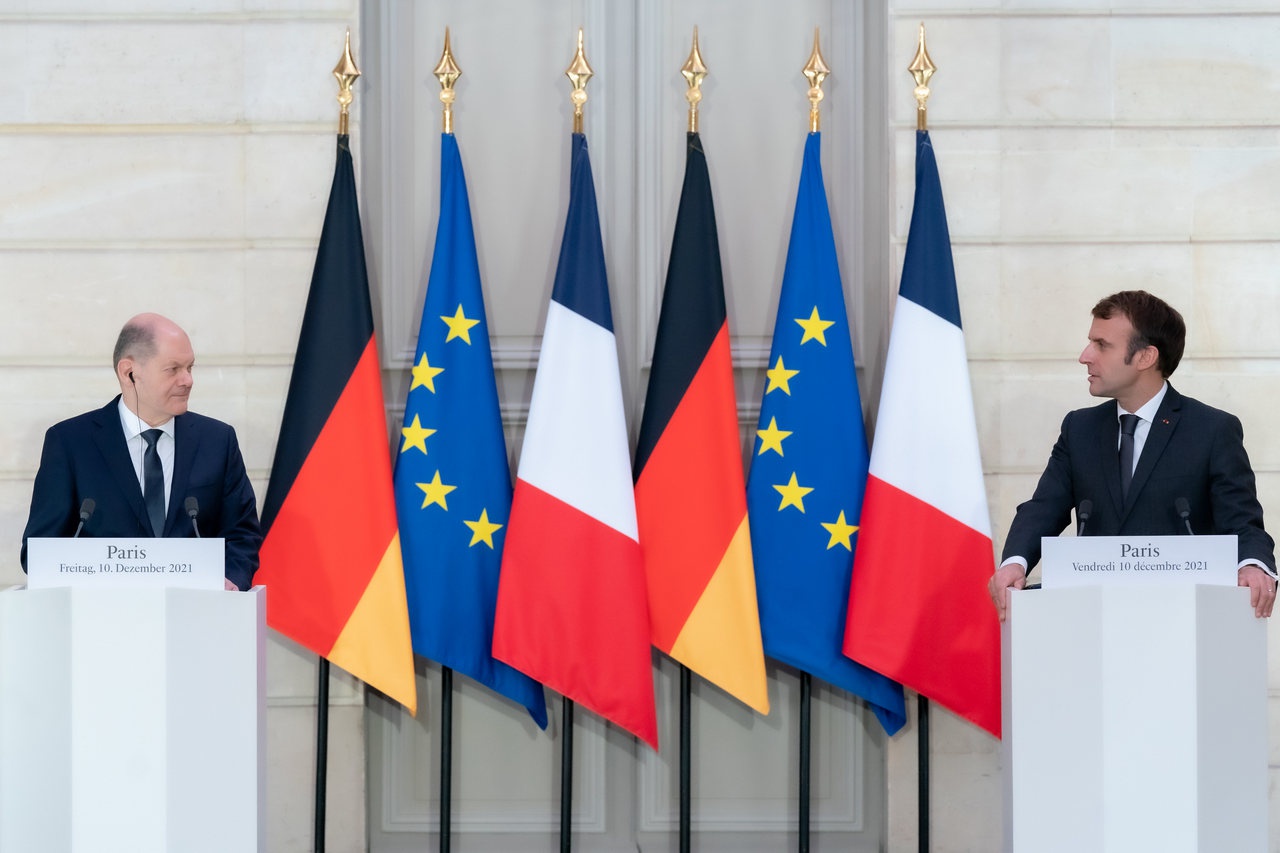 Лидерство в Европе постепенно переходит от Германии к Франции.