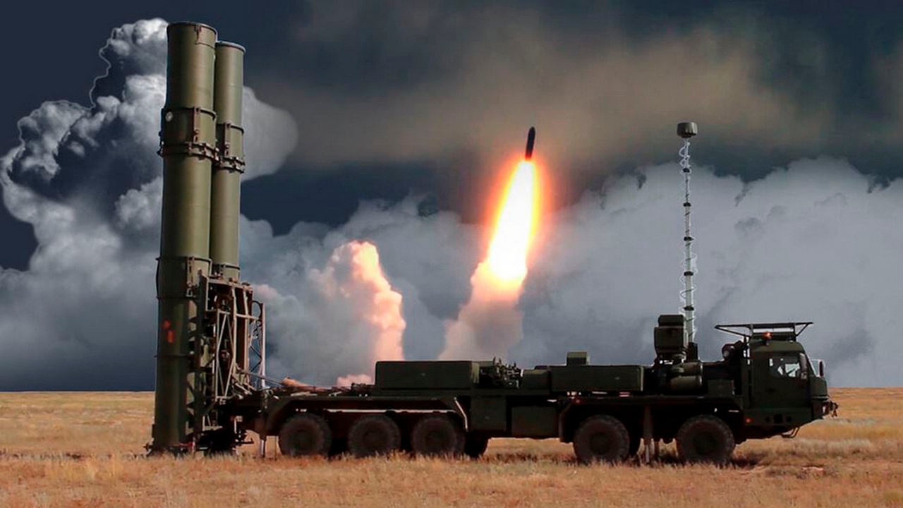 Российская ЗРС С-550 станет первой в мире мобильной системой ПРО и противокосмической обороны.