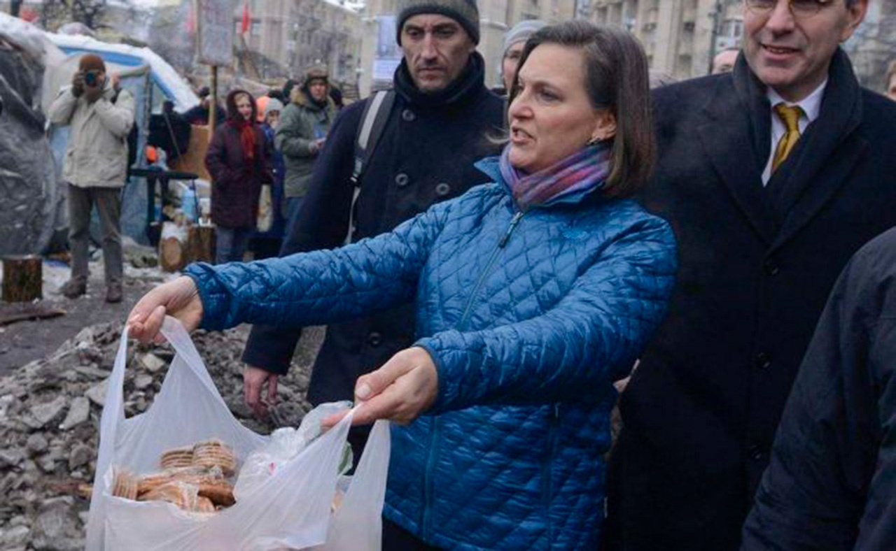 Начиналось всё с печенек, а закончилось трагедией для всей Украины.