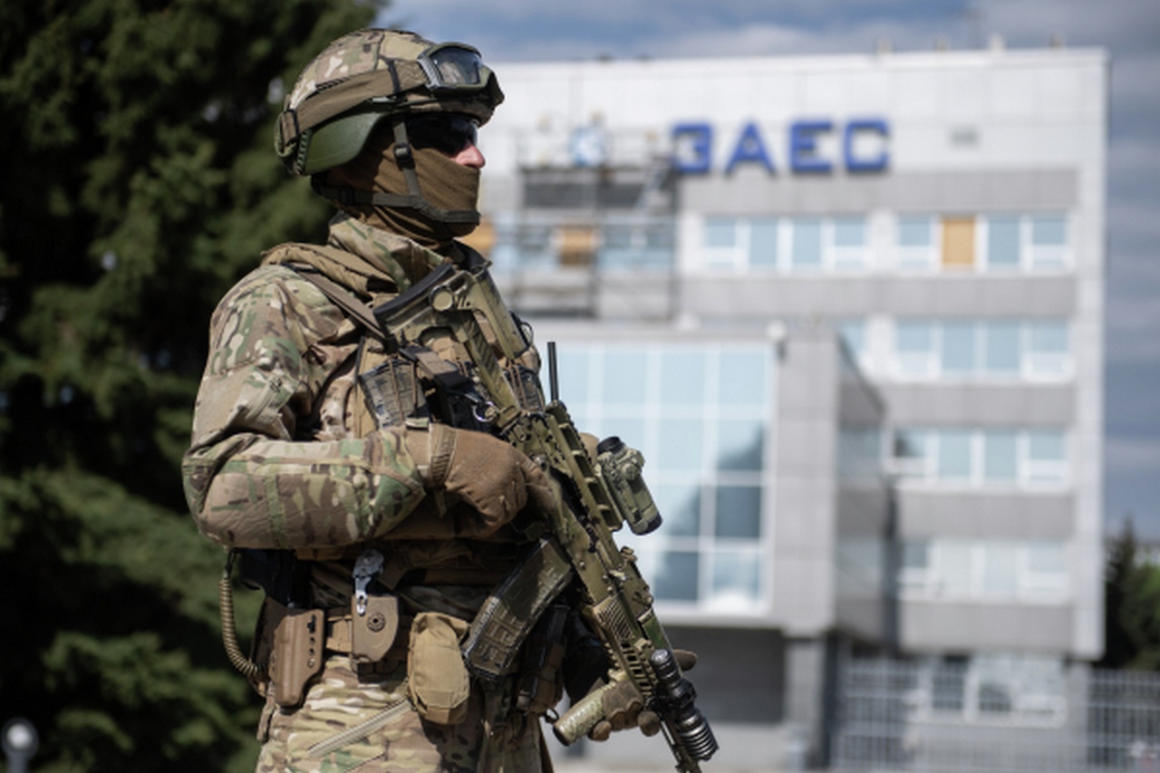 Военнослужащие ВС РФ на территории Запорожской АЭС в Энергодаре заняты исключительно вопросами физической защиты.