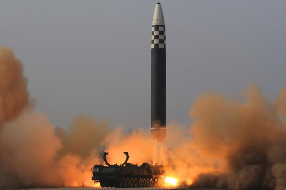 В марте 2022 г. Северная Корея провела успешные испытания своей межконтинентальной баллистической «Хвасон-17».