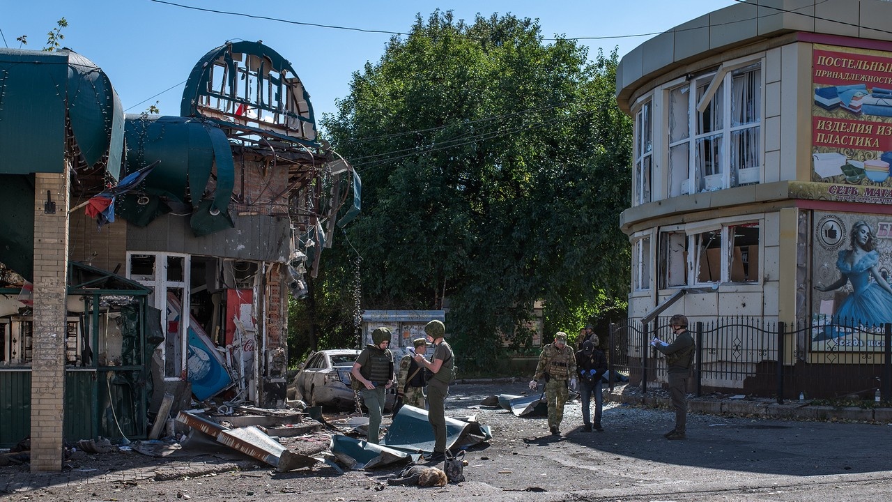 Украинская армия стреляет по своему народу. Раз и навсегда