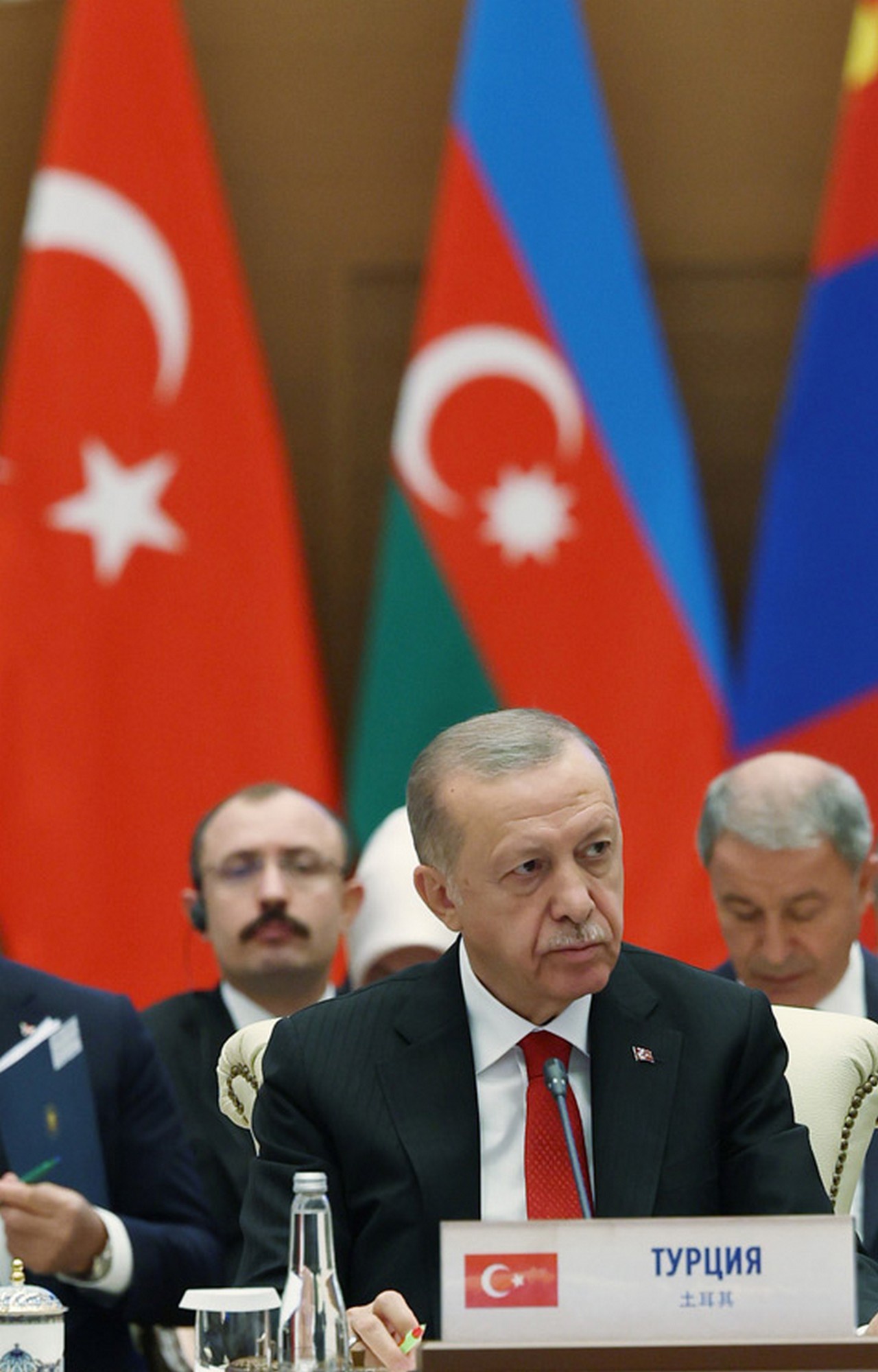  Эрдоган по итогам саммита в Самарканде объявил о намерении стать полноправным членом Шанхайской организации сотрудничества.
