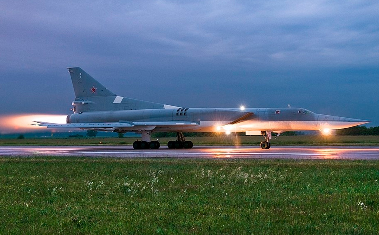 Ту-22М3 могут наносить удары по целям, не входя в зону действия ПВО противника.