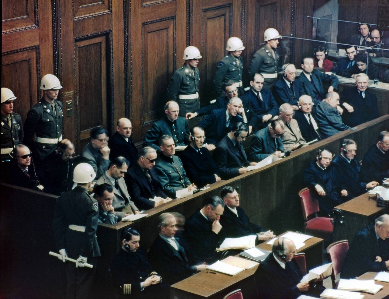 Казалось, Нюрнбергский процесс расставил все точки в истории национал-социализма. Как оказалось, только казалось.