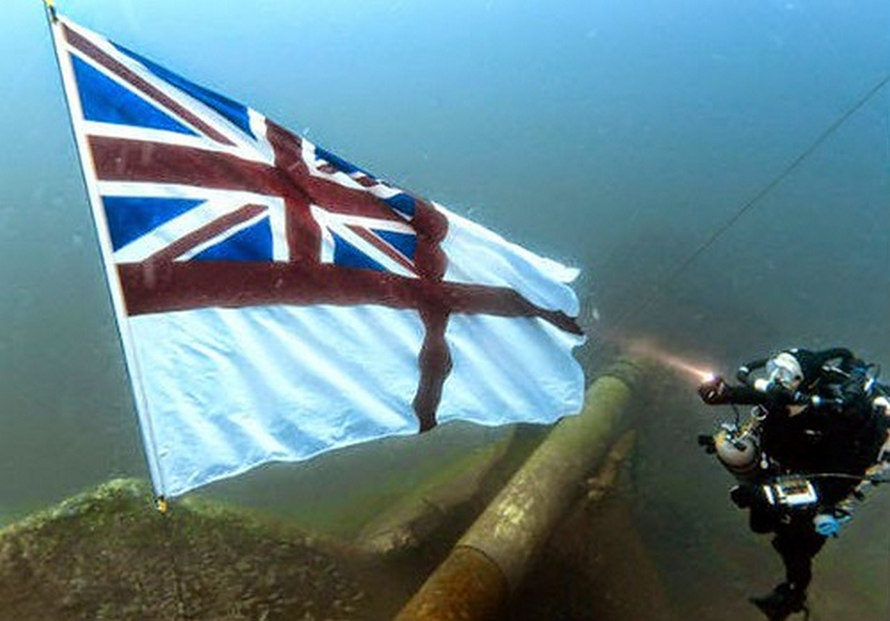На британском военном флоте  подводных диверсантов хватает, но в этот раз сработали не они.