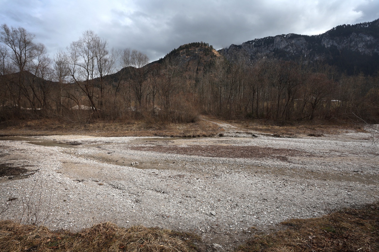 Горные реки в Альпах практически пересохли, февраль 2023 г.