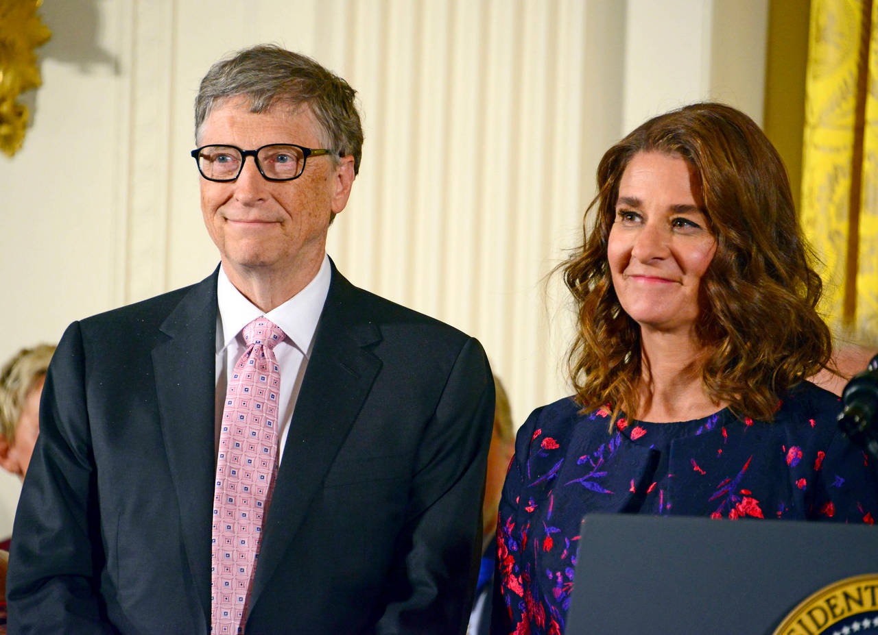  Билл и Мелинда Гейтс хотели бы остаться на планете вдвоём в компании с роботами-прислугой, остальных - в расход.