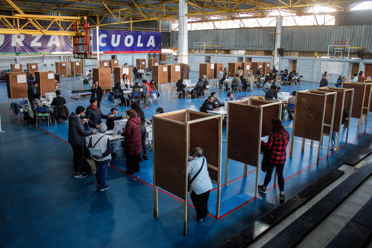 Правые партии победили на выборах в Конституционный совет Чили.