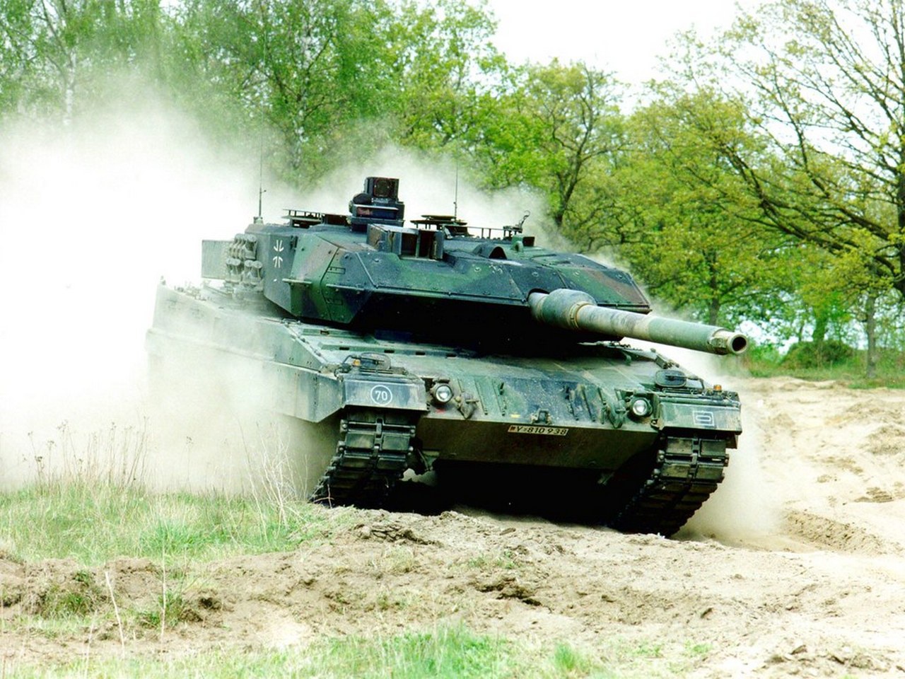 Немецкий танк «Леопард 2A6».