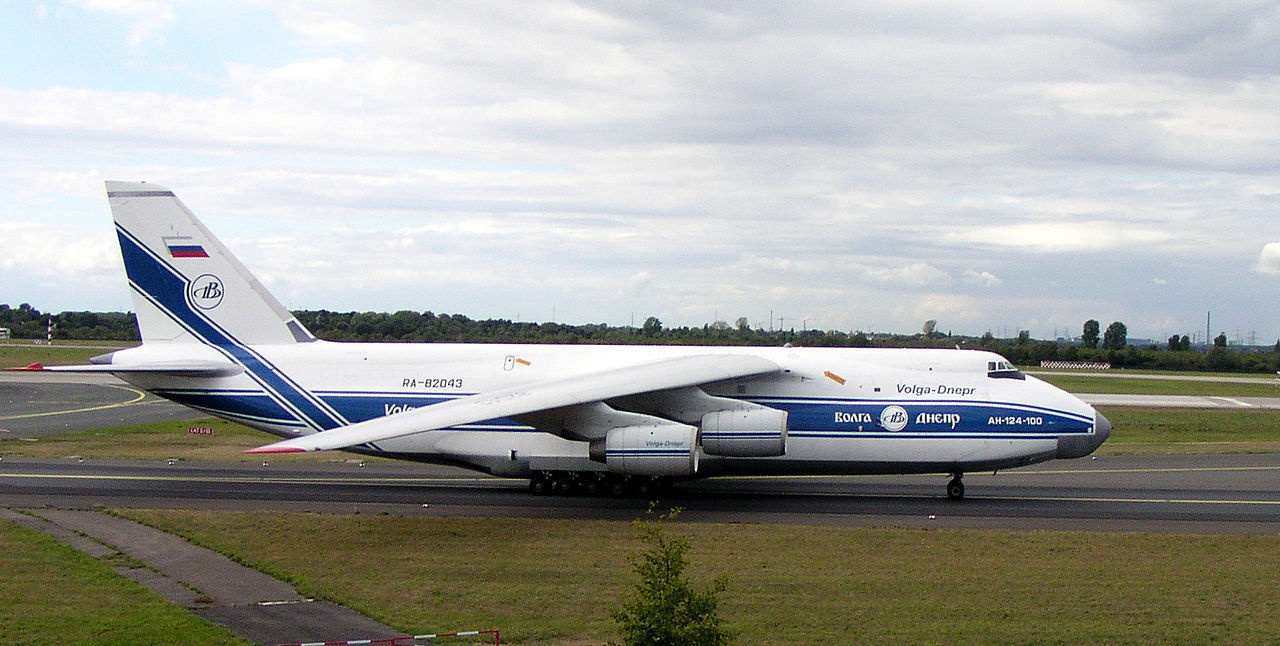Ан-124-100 авиакомпании «Волга-Днепр».