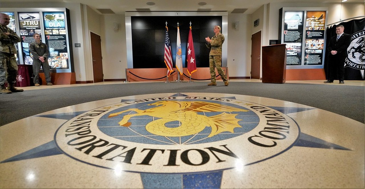В штаб-​квартире транспортного командования армии США (USTRANSCOM).