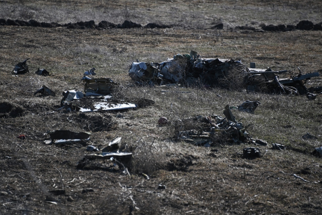 Обломки сбитого украинского штурмовика Су-25.