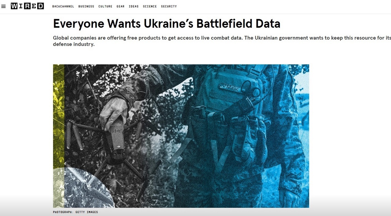 Скрин статьи в американском издании Wired Magazine с циничным названием «Всем нужны данные с поля боя на Украине».