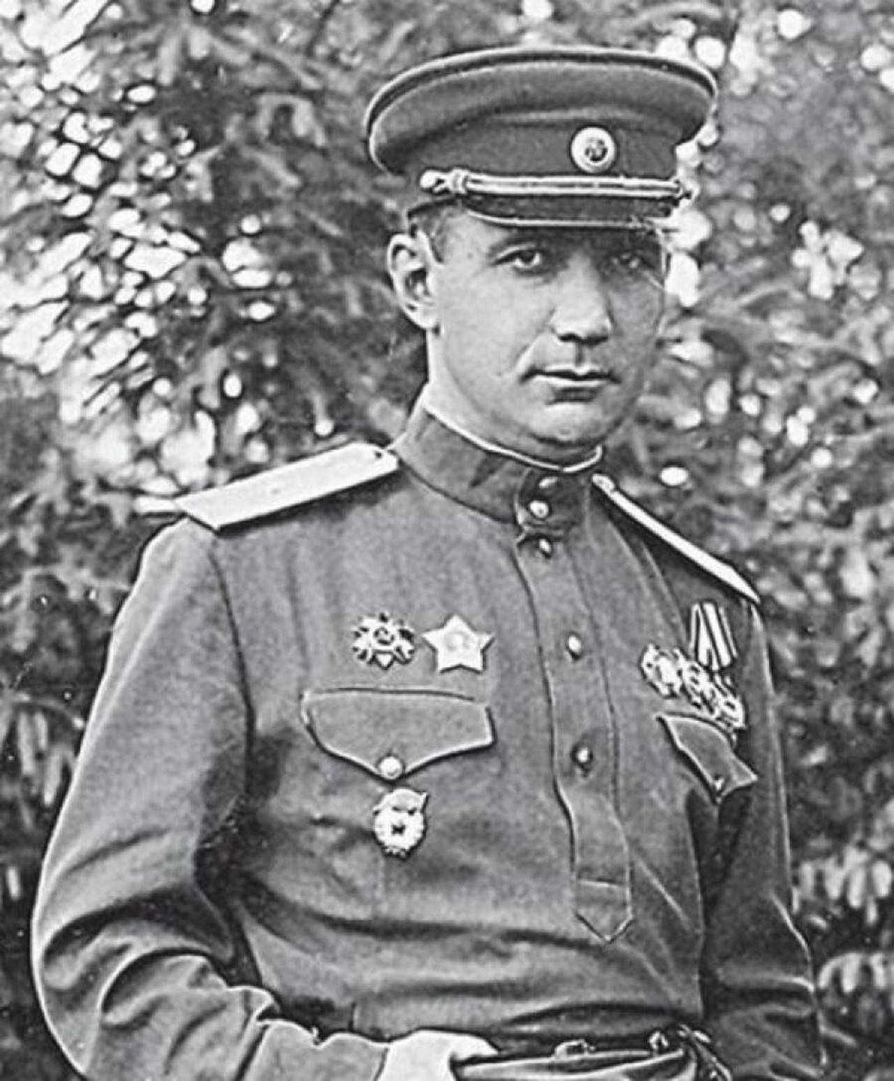 Генерал-майор Хаджи Мамсуров. 1944 год.