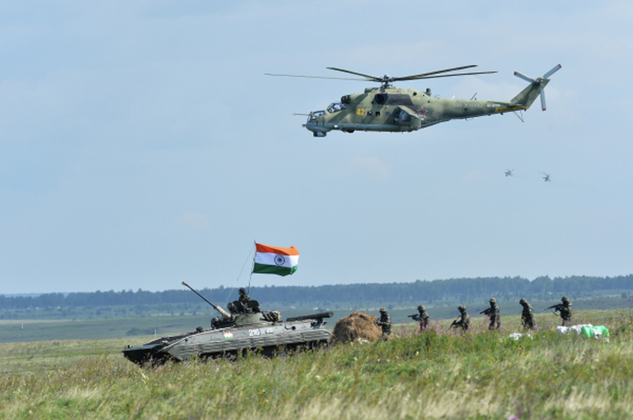 Российская техника составляет 70% вооружения индийской армии.