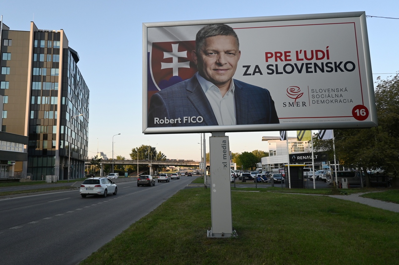 На досрочных выборах в Словакии победила партия Роберта Фицо - активного противника поддержки нынешнего украинского режима.