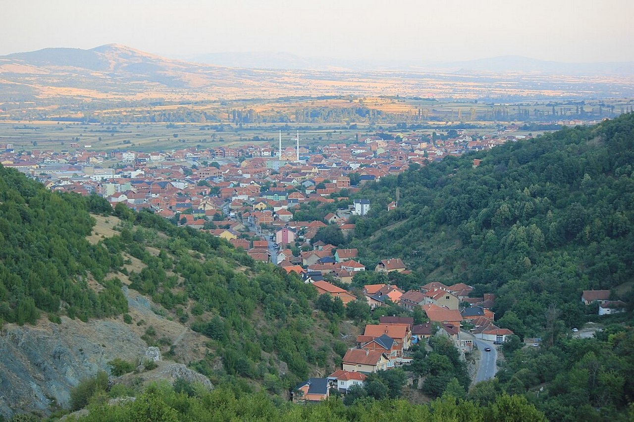 Прешево - посёлок городского типа на крайнем юге Сербии, в Пчиньском округе.