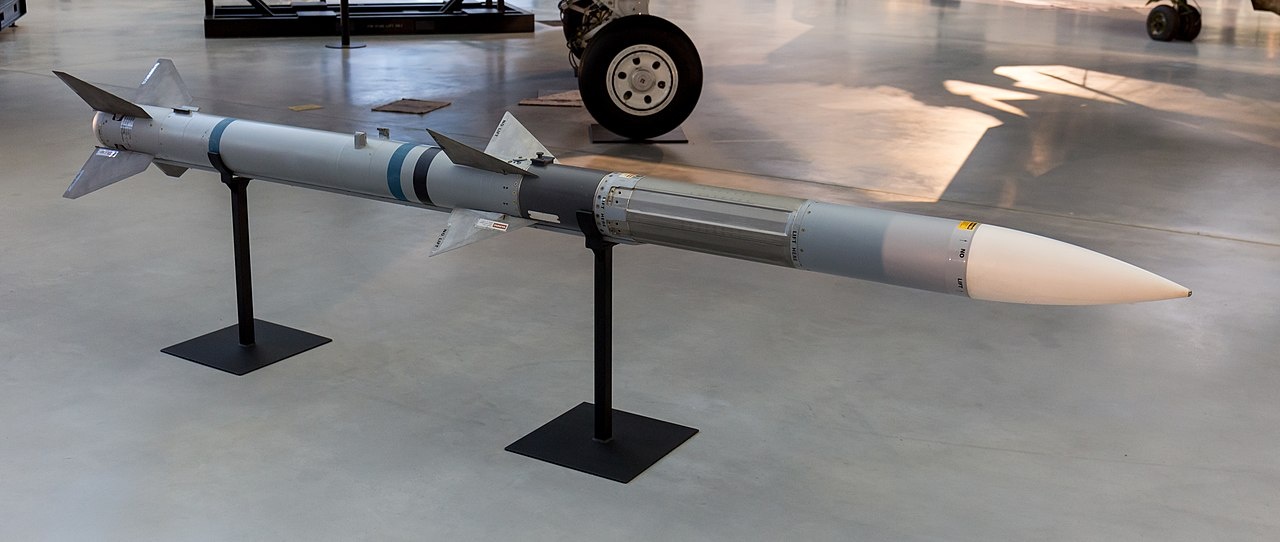 Ракета «земля-воздух» AIM-120 AMRAAM.