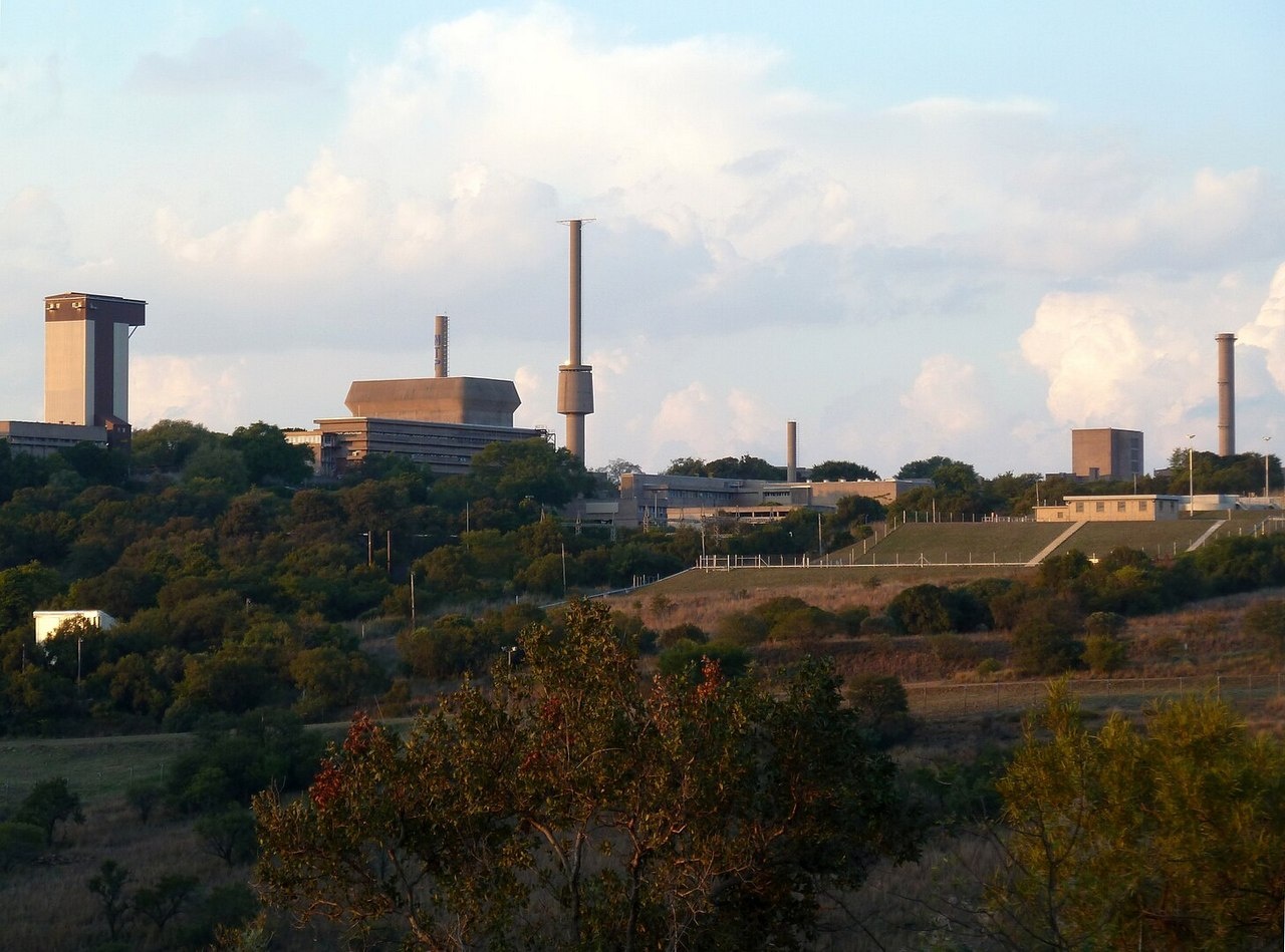 Здания реактора SAFARI-1, Южная Африка.