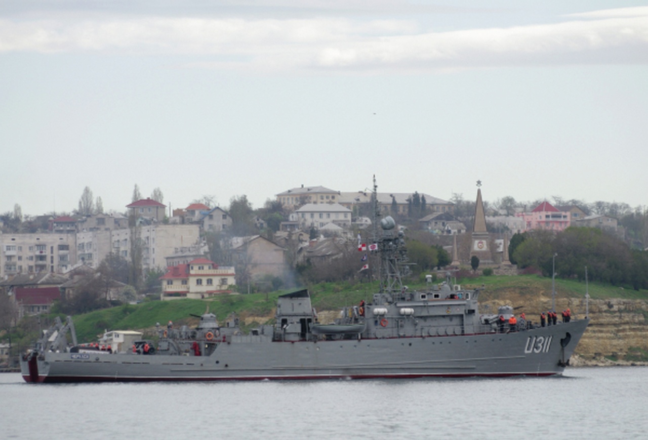 Морской тральщик ВМС Украины «Черкассы».