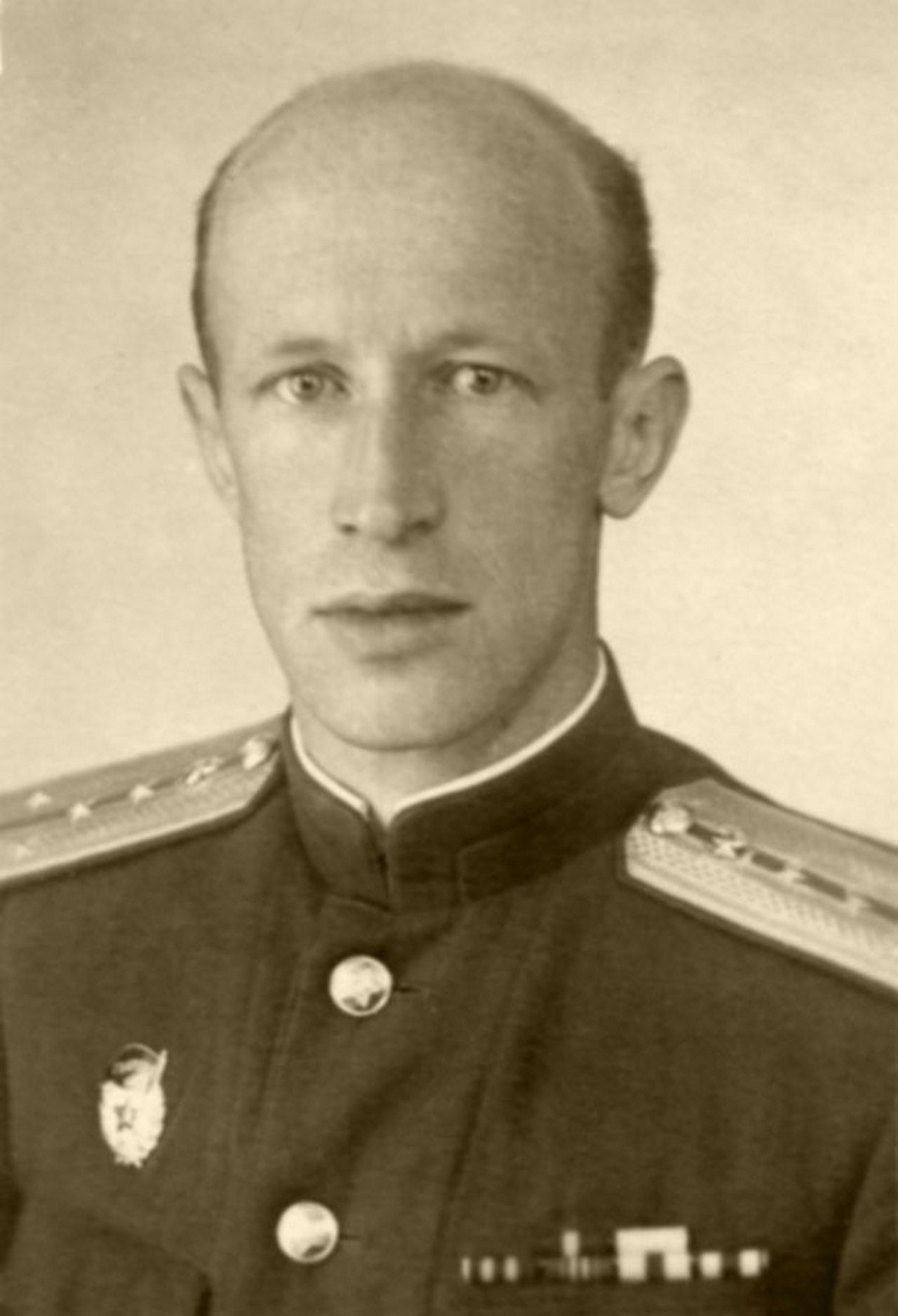 Капитан Юрий Дроздов - слушатель Военного института иностранных языков, г. Москва, 1952 г.