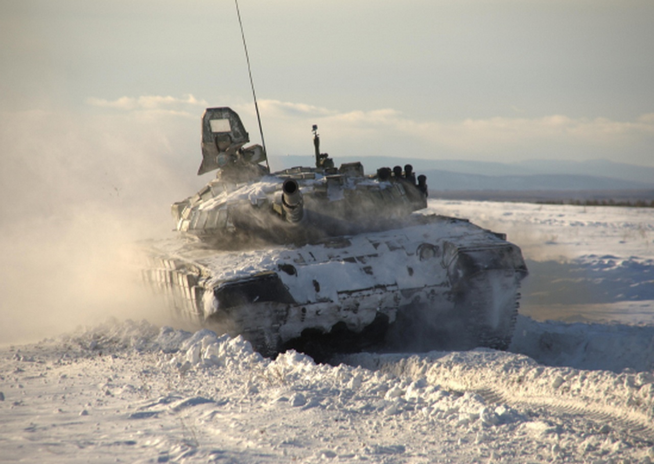 Более 30 танков Т-72Б3М поступили на вооружение гвардейского танкового полка ЦВО.
