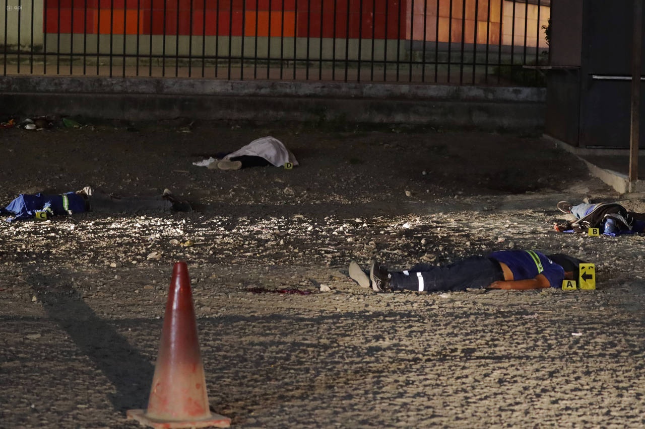 Будни Эквадора: четыре человек убиты наёмным киллером, один раненый был доставлен в больницу, декабрь 2023 г.