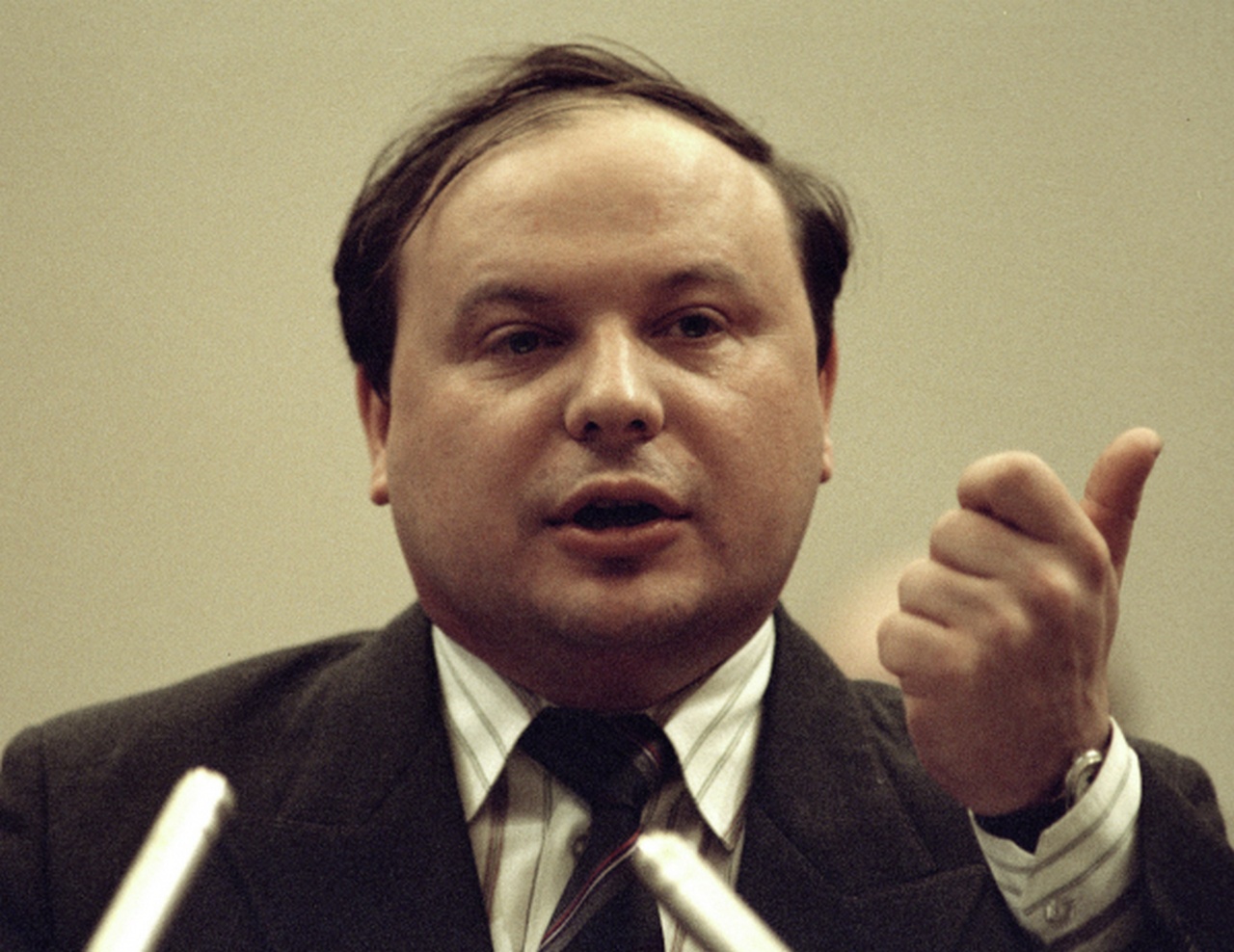 Егор Гайдар - один из основных руководителей и идеологов «шоковых» экономических реформ 1992 года в России.