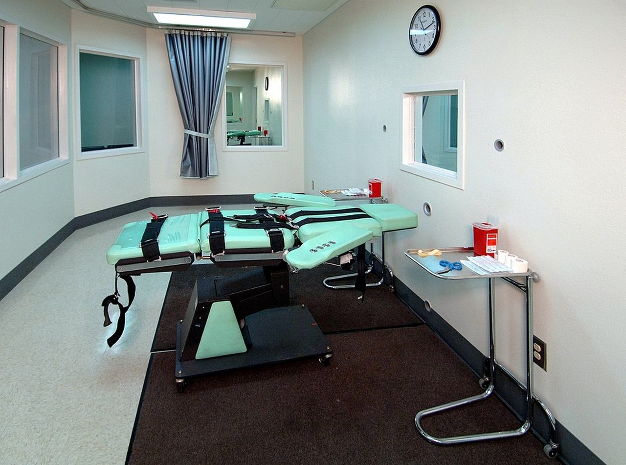 Комната казни при помощи смертельной инъекции в государственной тюрьме Сан-Квентин в Калифорнии.