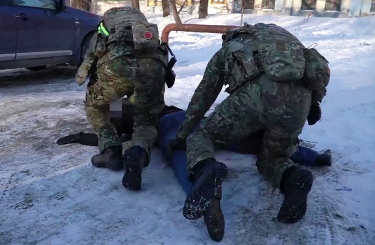 Сотрудники ФСБ задержали в Хабаровском крае агента СБУ, планировавшего убийства российских военнослужащих.