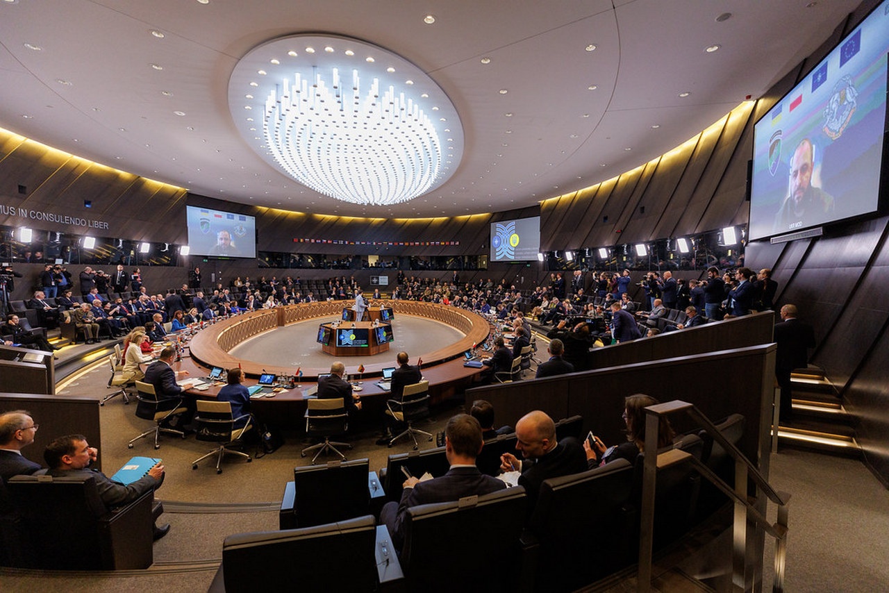 Выступление Рустема Умерова (с экрана) на заседании Совета НАТО-Украина, 15 февраля 2024 г.