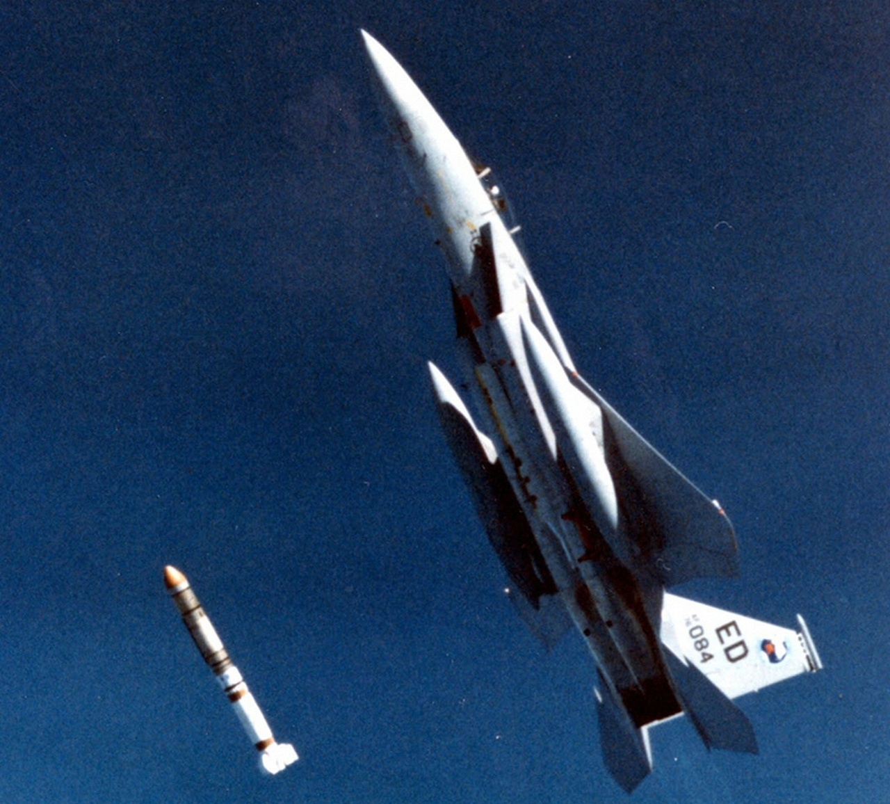 Запуск американской противоспутниковой ракеты ASAT 13 сентября 1985 г.