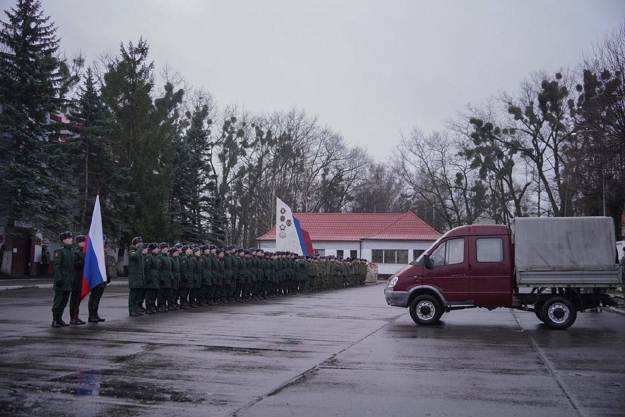 В Калининградской области волонтёры передали военнослужащим Балтфлота автомобиль повышенной проходимости.