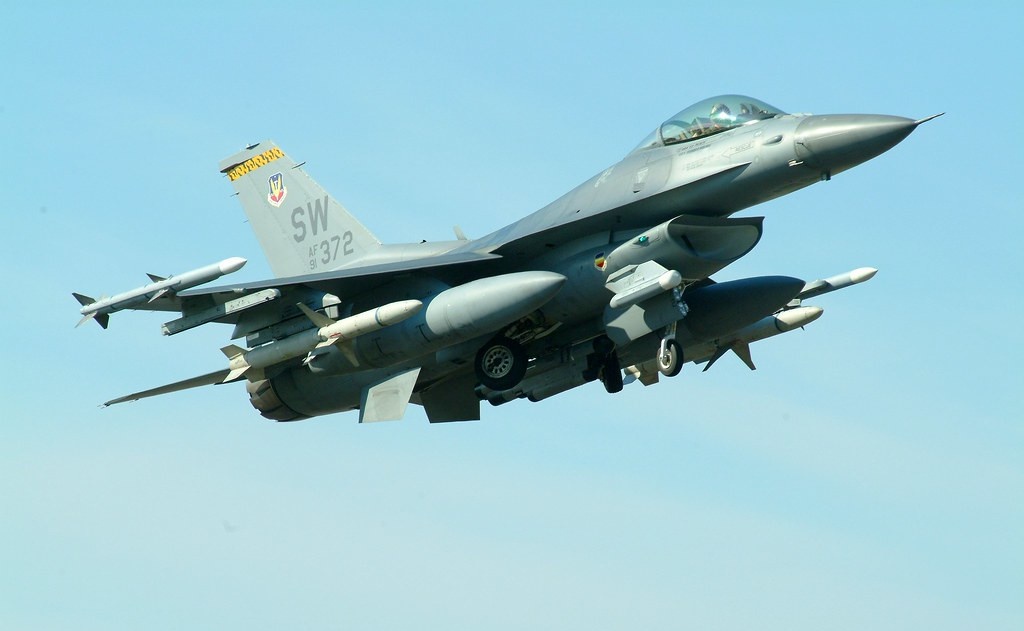 Нужна ещё одна эскадрилья F-16 в Германии, и Россия, наконец, будет «сдержана».
