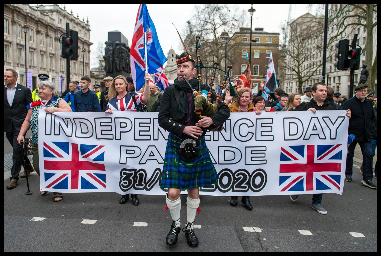 Британцы празднуют выход из Евросоюза как День независимости, 31 января 2020 г.