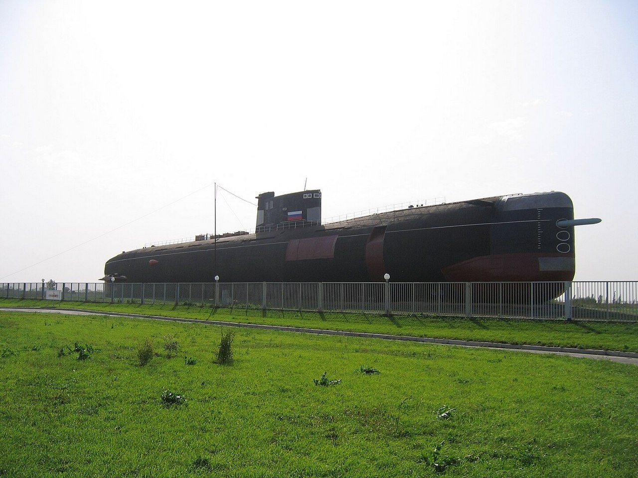 Подводная лодка проекта 641Б «Сом» Б-307 в музее АвтоВАЗа, Тольятти.