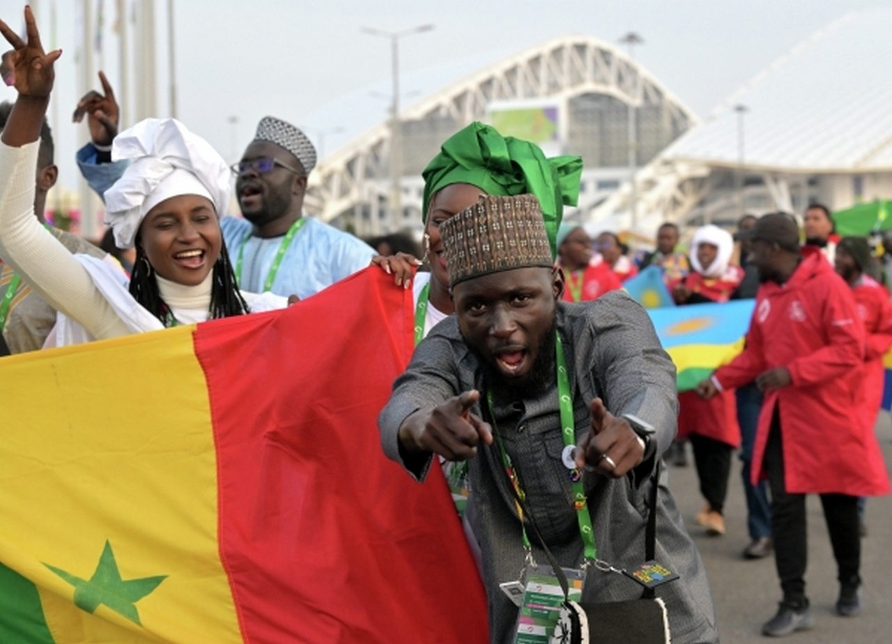 Участники Всемирного фестиваля молодёжи из Сенегала на территории образовательного цента «Сириус», 4 марта 2024 г.