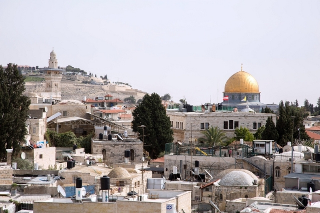 Израиль намерен спровоцировать полномасштабный ракетный обстрел Иерусалима со стороны Ирана, чтобы списать на Иран вероятное разрушение мечетей на Храмовой горе.