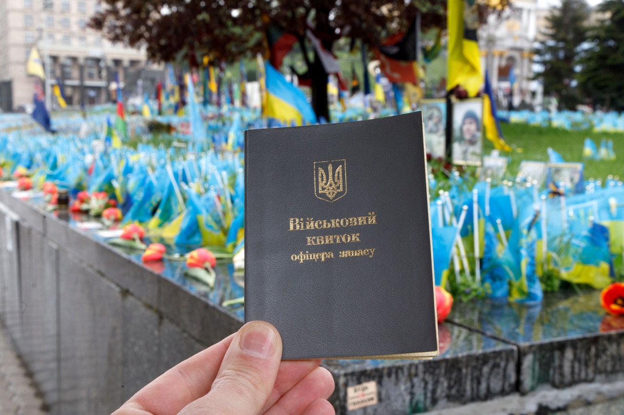Некоторые украинцы чётко понимают: мобилизация = фронт = флажок.