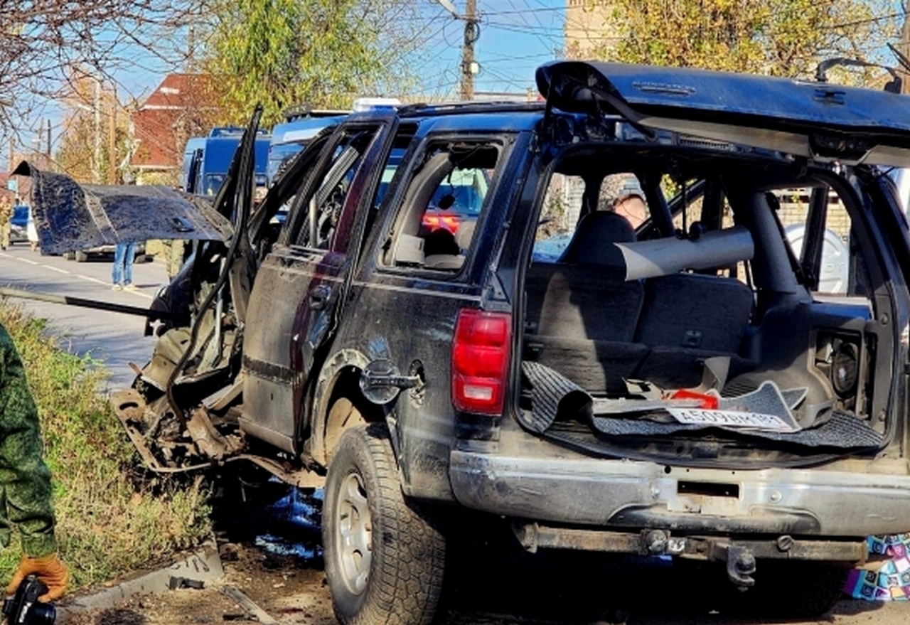 Бывший начальник управления Народной милиции полковник Михаил Филипоненко погиб при взрыве бомбы в его автомобиле.